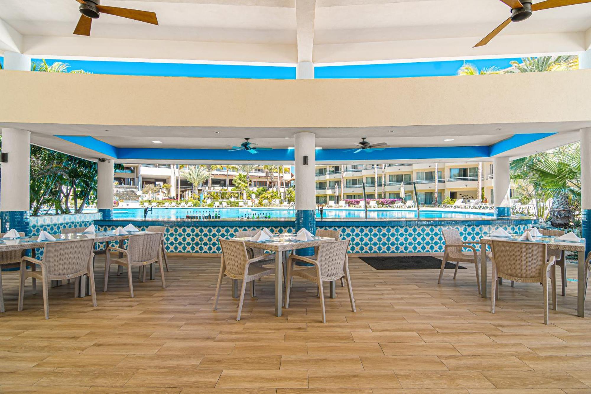 Gr Solaris Lighthouse Resort